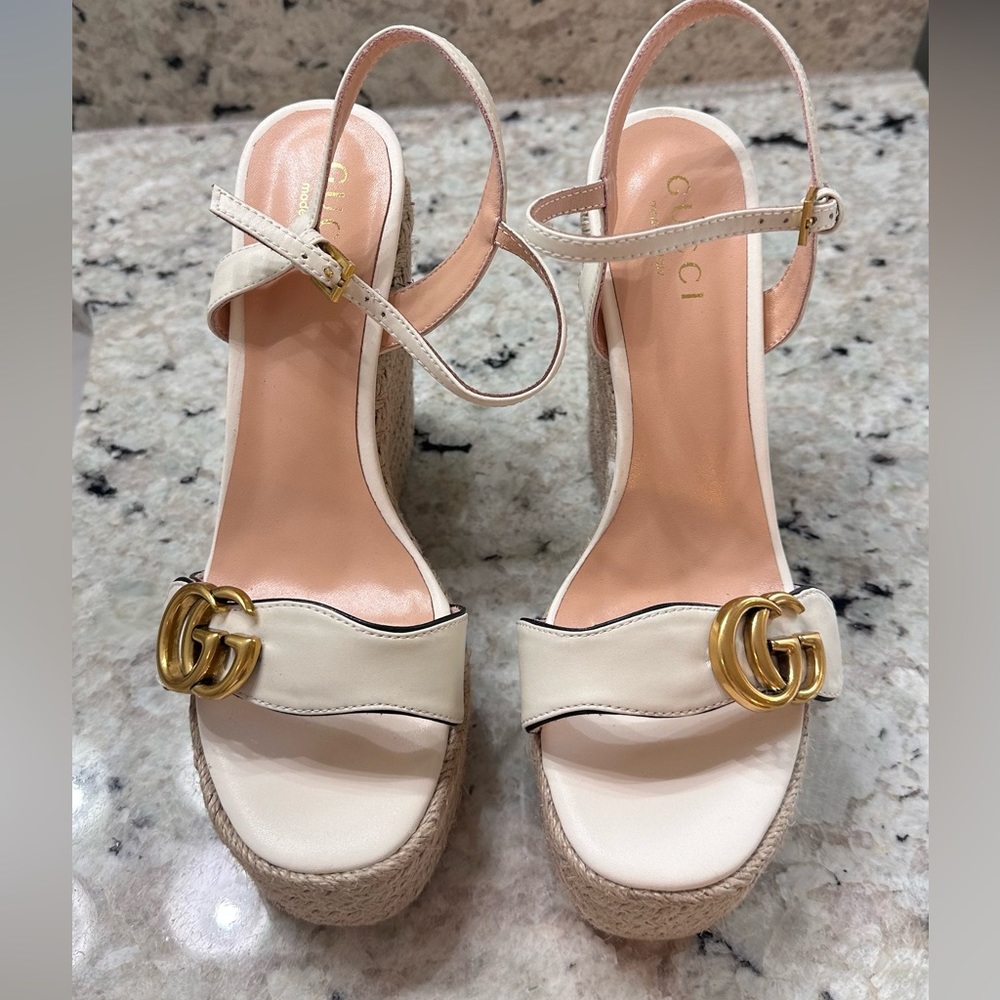 Gucci Aitana Logo embellished Leather Wedge Espadrille Sandals Womens nwot